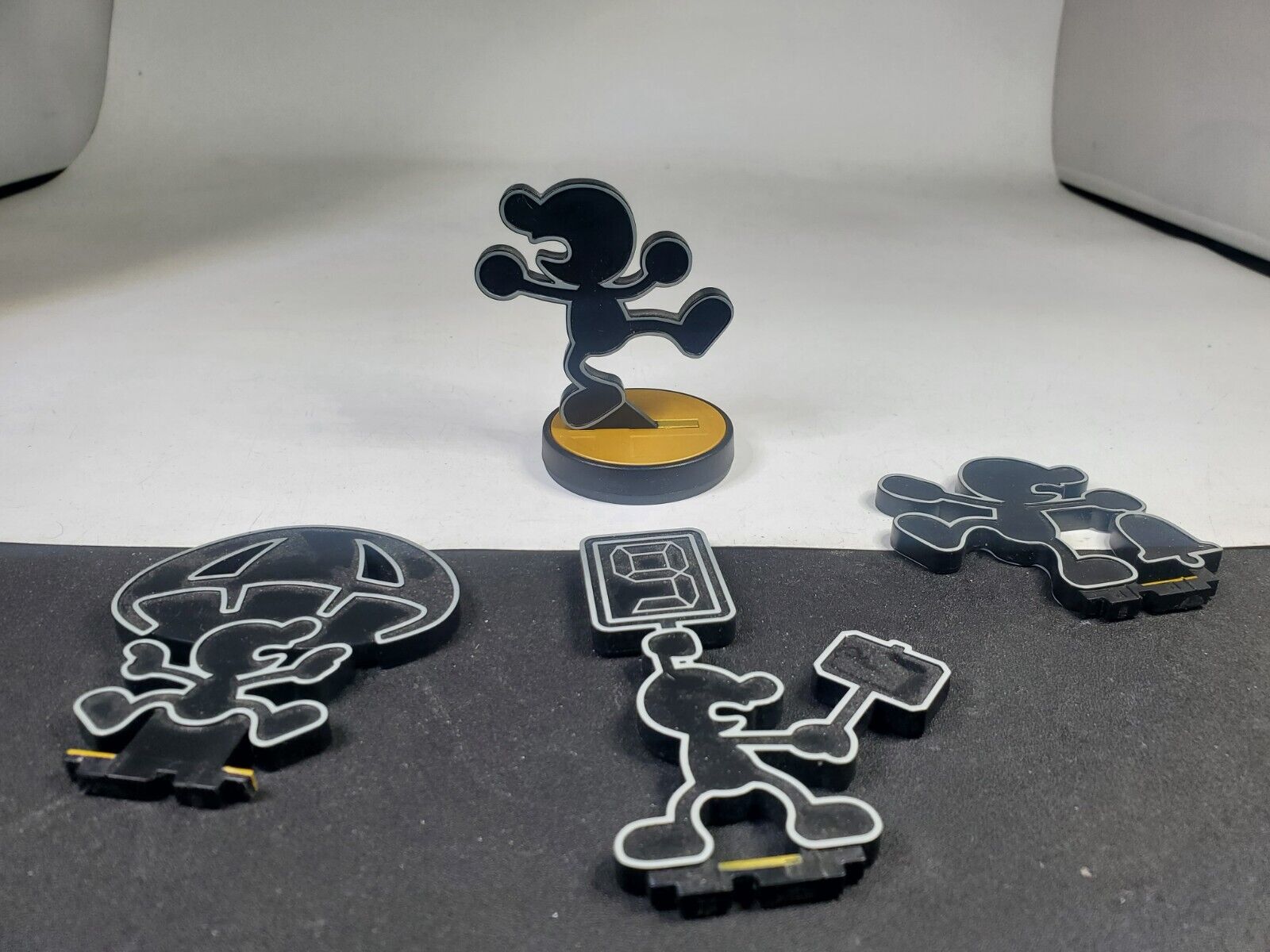 Mr Game And Watch Amiibo Figure W All 4 Poses Nintendo Super Smash Mr Game And Watch Amiibo Figure W All 4 Poses Nintendo Super Smash