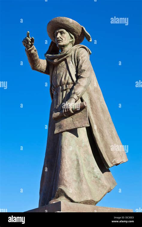 Statue Of Henry The Navigator In Sagres The Algarve Portugal Europe Eu Statue Of Henry The Navigator In Sagres The Algarve Portugal Europe Eu