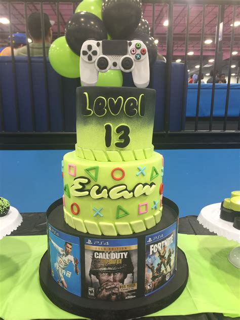 5 Video Game Cakes